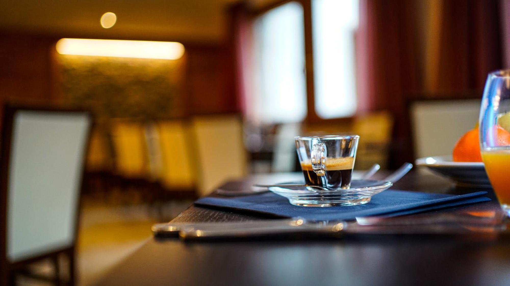 Oulx Hotel Splendid מראה חיצוני תמונה